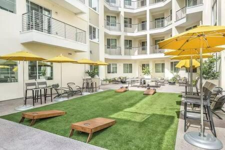 Paradise Cozysuites With Pool And Jacuzzi 11 Phoenix Buitenkant foto