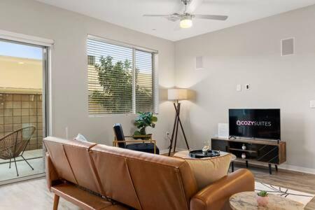 Paradise Cozysuites With Pool And Jacuzzi 11 Phoenix Buitenkant foto